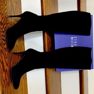 Gorgeous Stuart Weizmann Jefe stretch black suede boot.